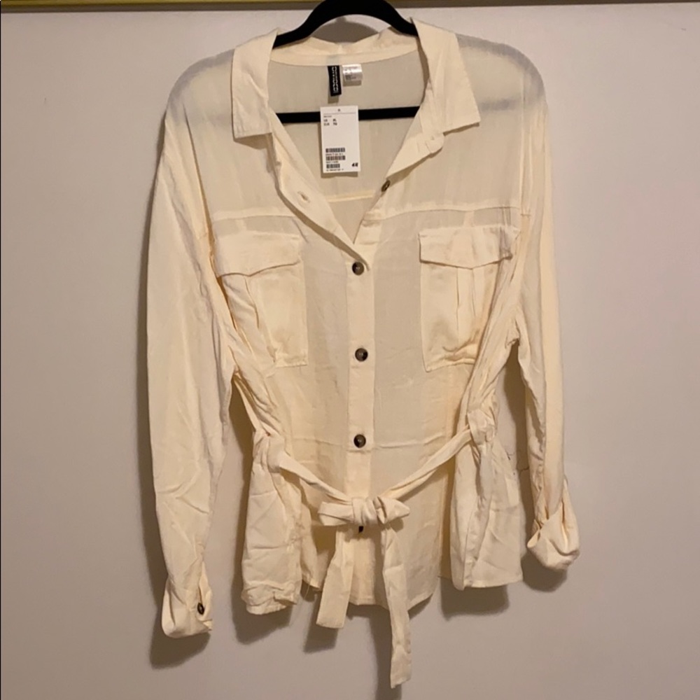 Button down beige utility shirt with pockets